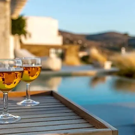 Saffron Boutique 4* Isternia (Tinos)