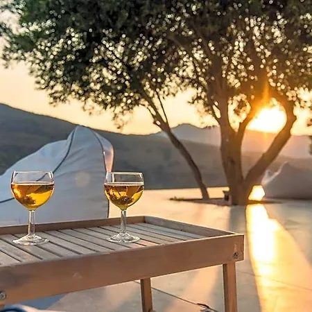 Saffron Boutique Отель Isternia (Tinos)