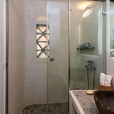 Saffron Boutique Отель 4*